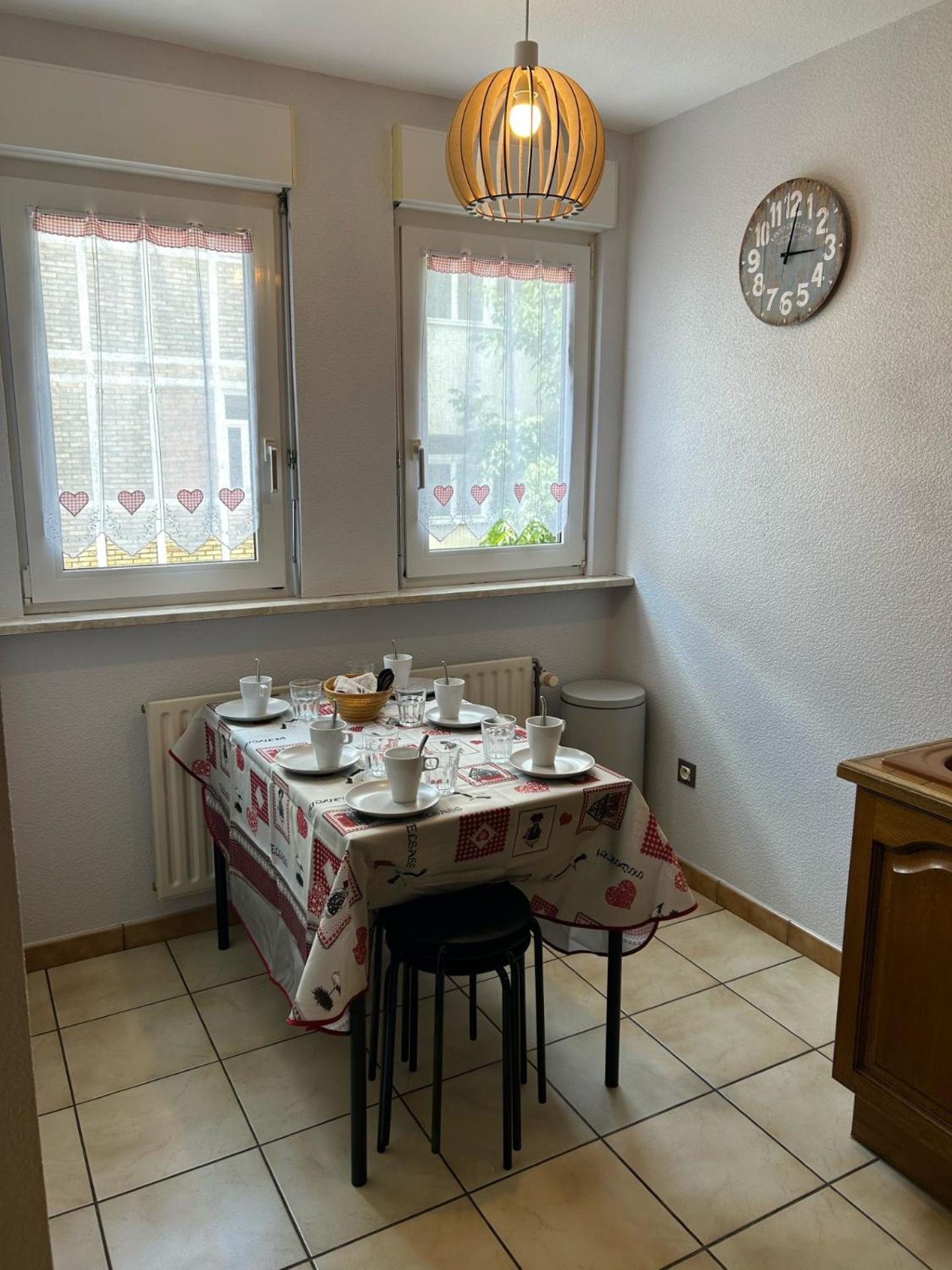 Le Petit Coin Des Oliviers Apartment Колмар Екстериор снимка
